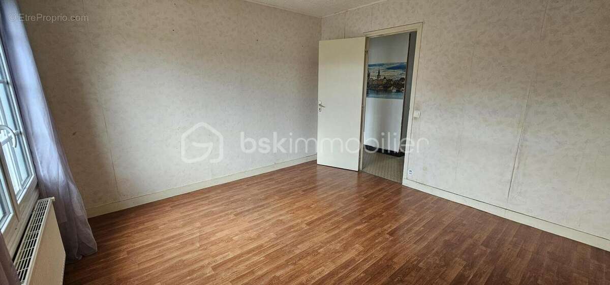 Maison à FLEURY-SUR-ORNE