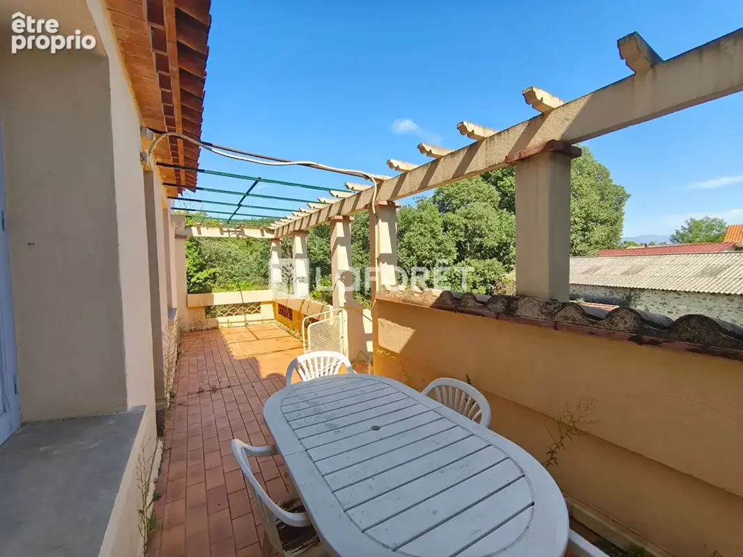 Maison à Reynes avec 2 logements, dépendances et grand terrain - photo 8