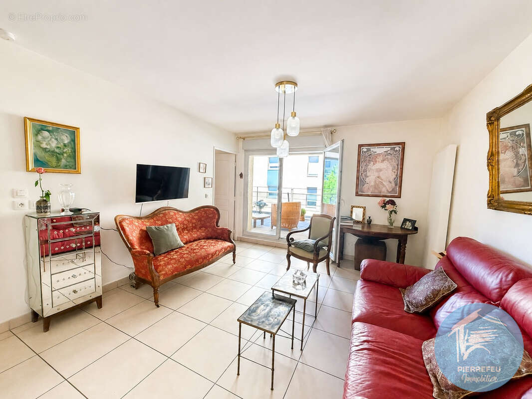 Appartement à TASSIN-LA-DEMI-LUNE