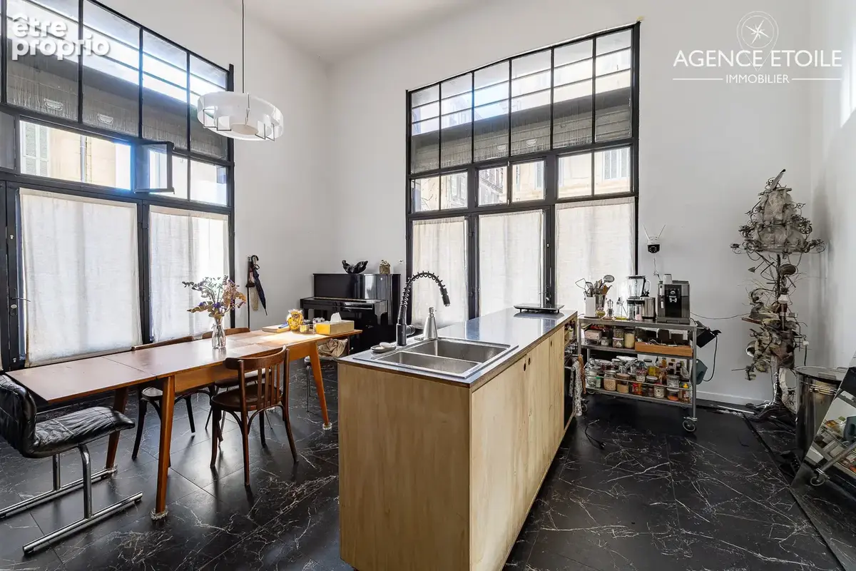 MARSEILLE13001 Loft de 134 m2 double affectation commerciale/bureau et habitation. - photo 4