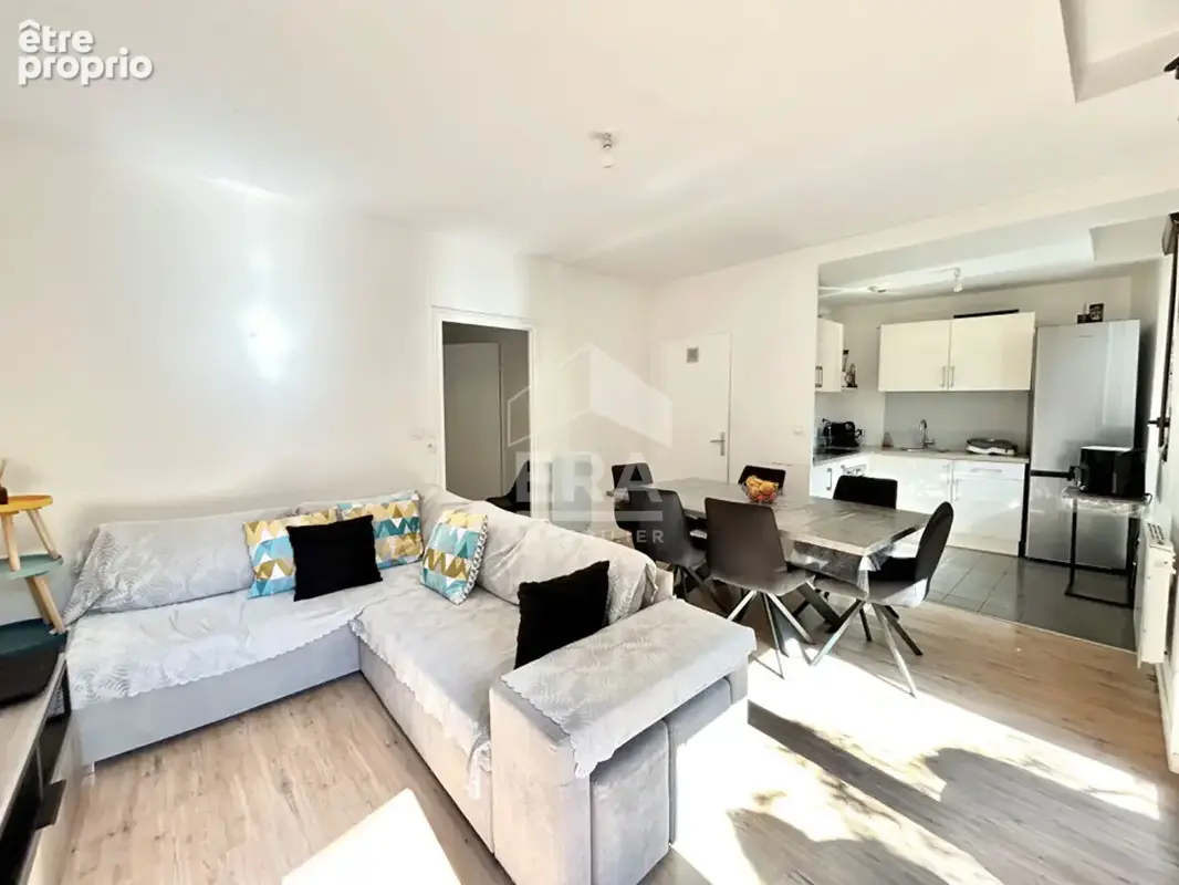 Appartement à NANTERRE