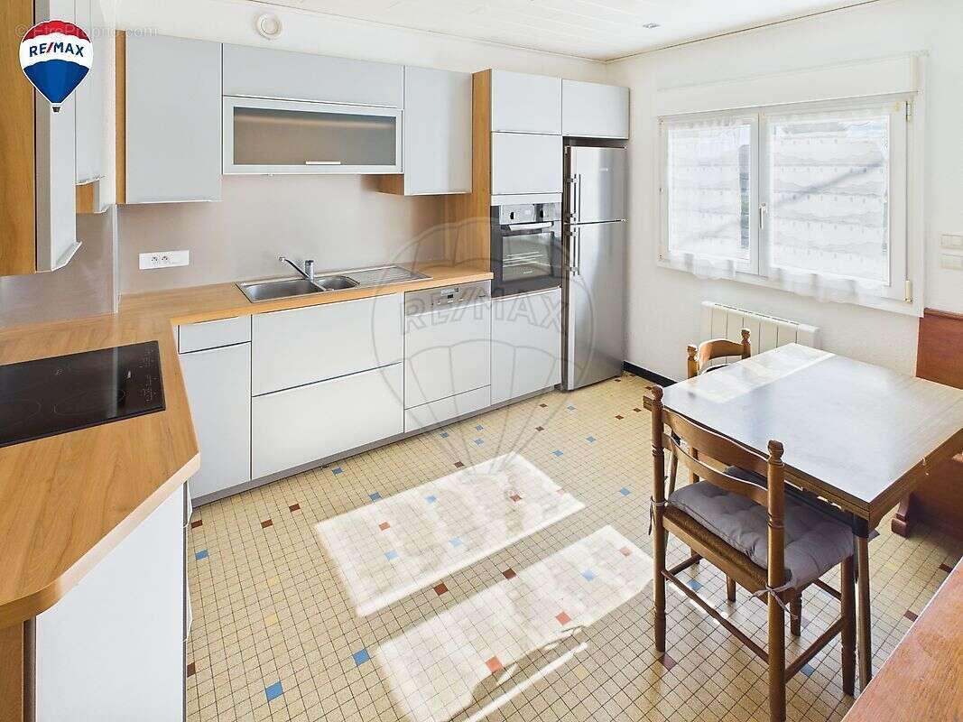 Maison à MONTREUX-VIEUX
