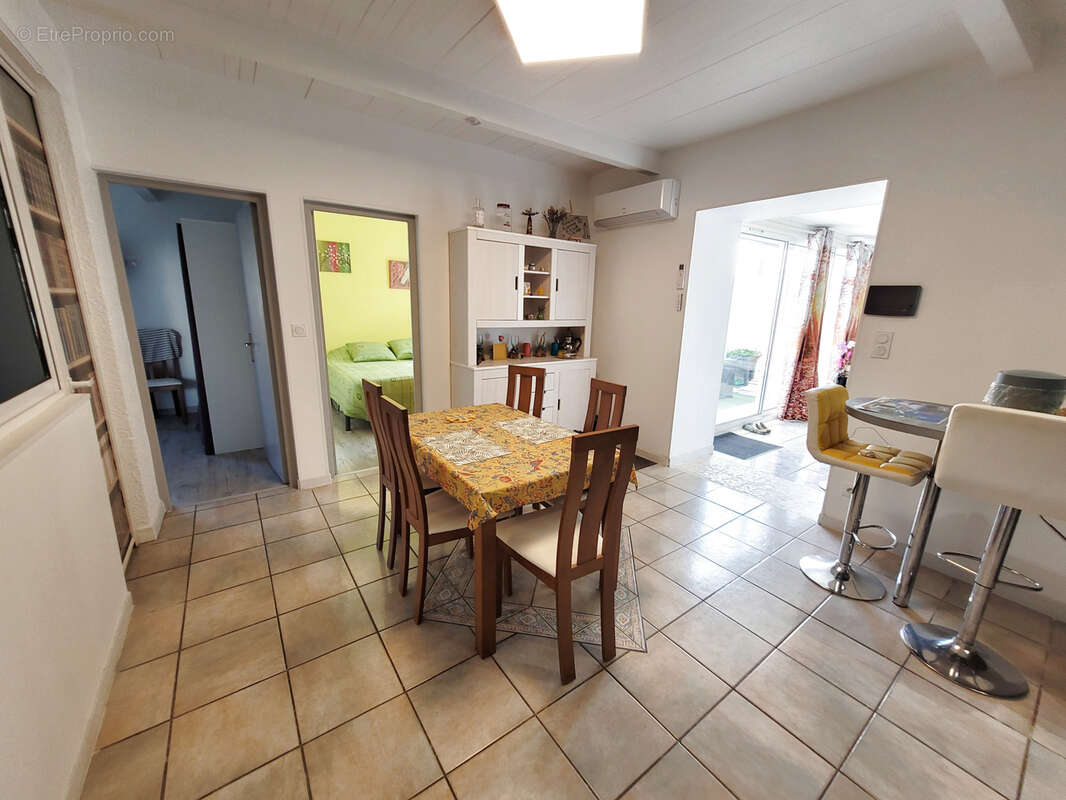 Fleury d'Aude Vente en nue-propriété Appartement de type 3 bis, avec terrain de 90 m2 parking. - photo 5