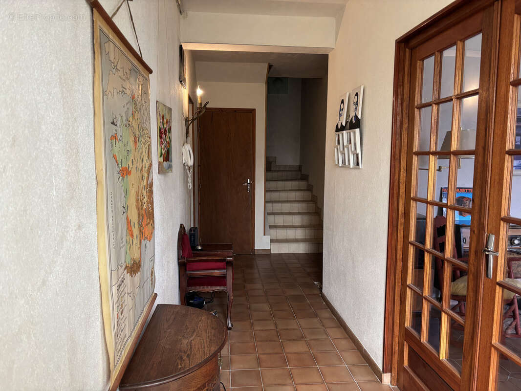 Maison à VICQ-EXEMPLET