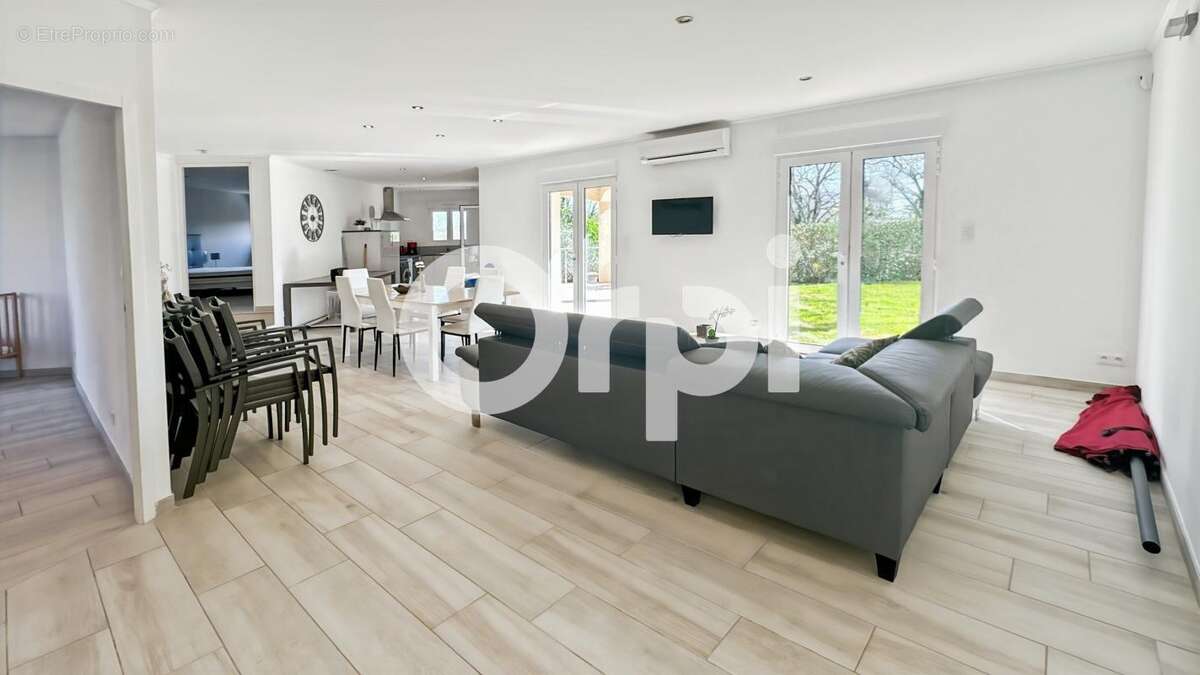 Maison à SAINT-ALBAN-AURIOLLES