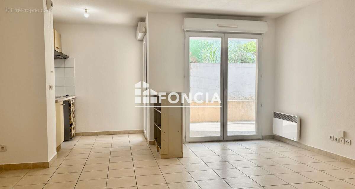 Appartement à SAINT-LAURENT-DU-VAR