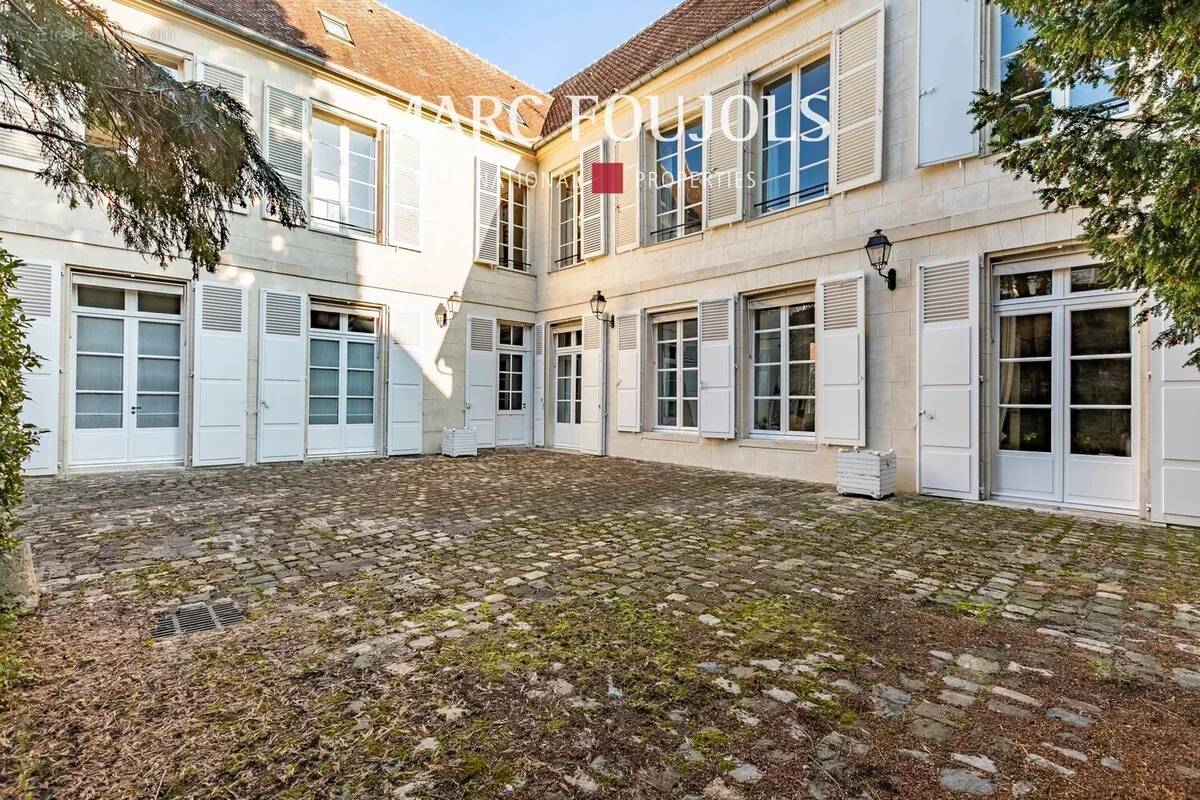 Maison à COMPIEGNE