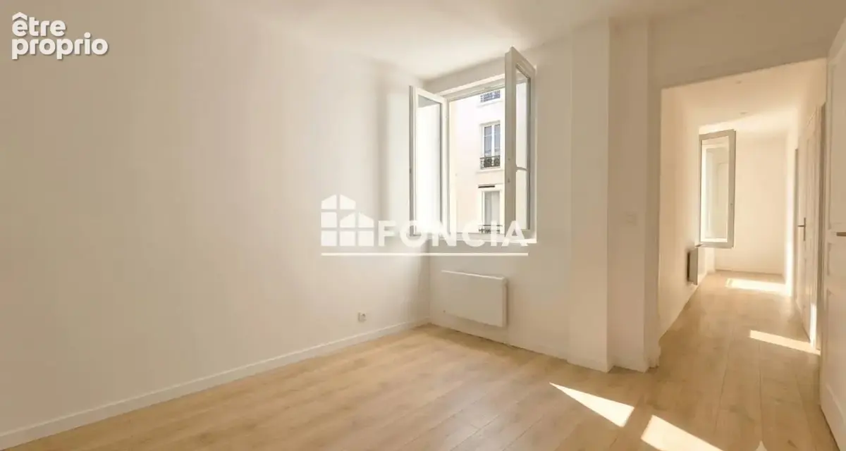 Appartement à PARIS-11E