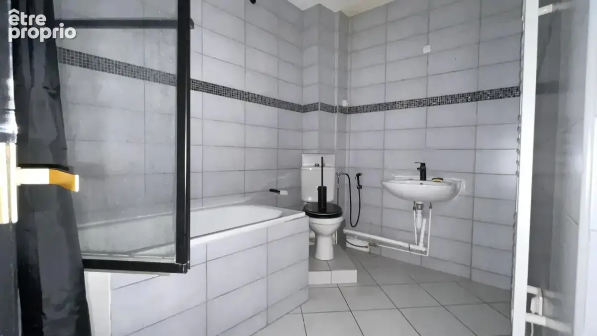 Locaux/Biens immobiliers - photo 6