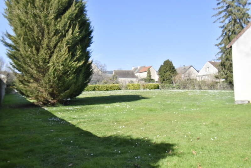 n°9 - Maison à GIVRY