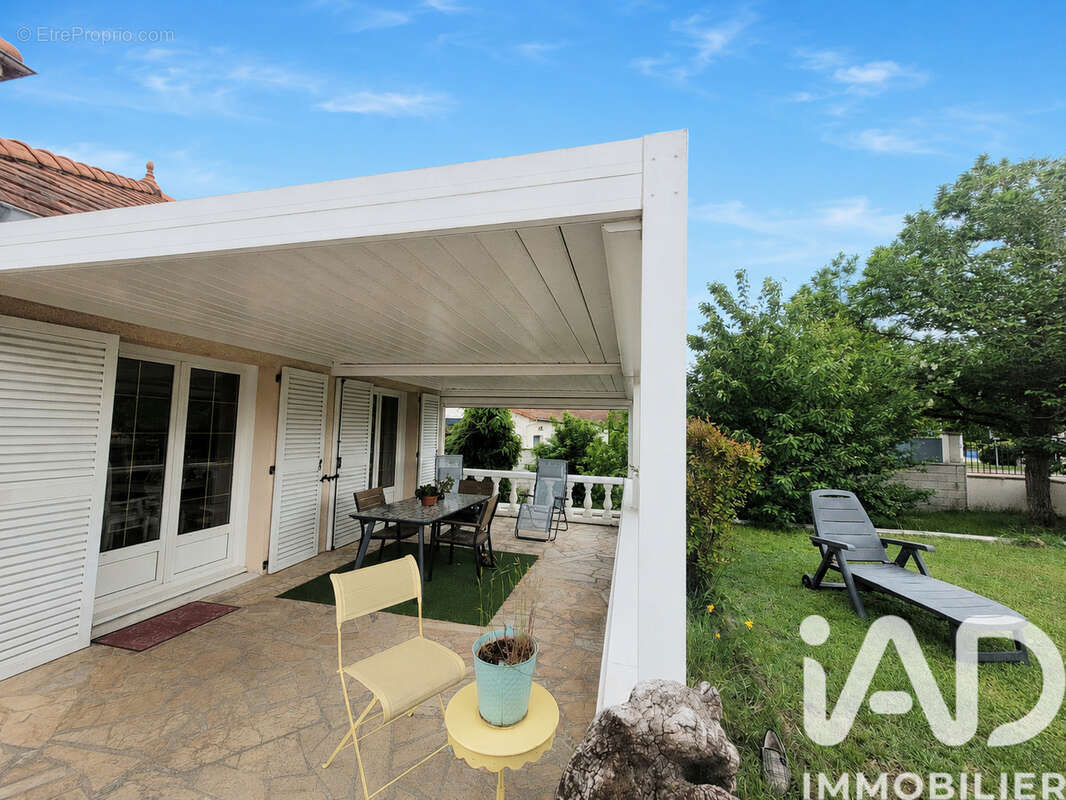 Photo 3 - Maison à VILLEREST