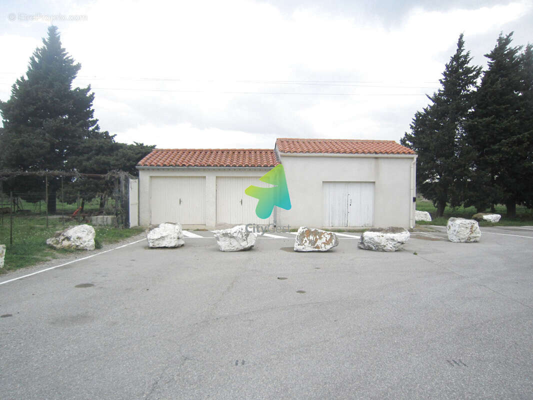 Autre à LEZIGNAN-CORBIERES