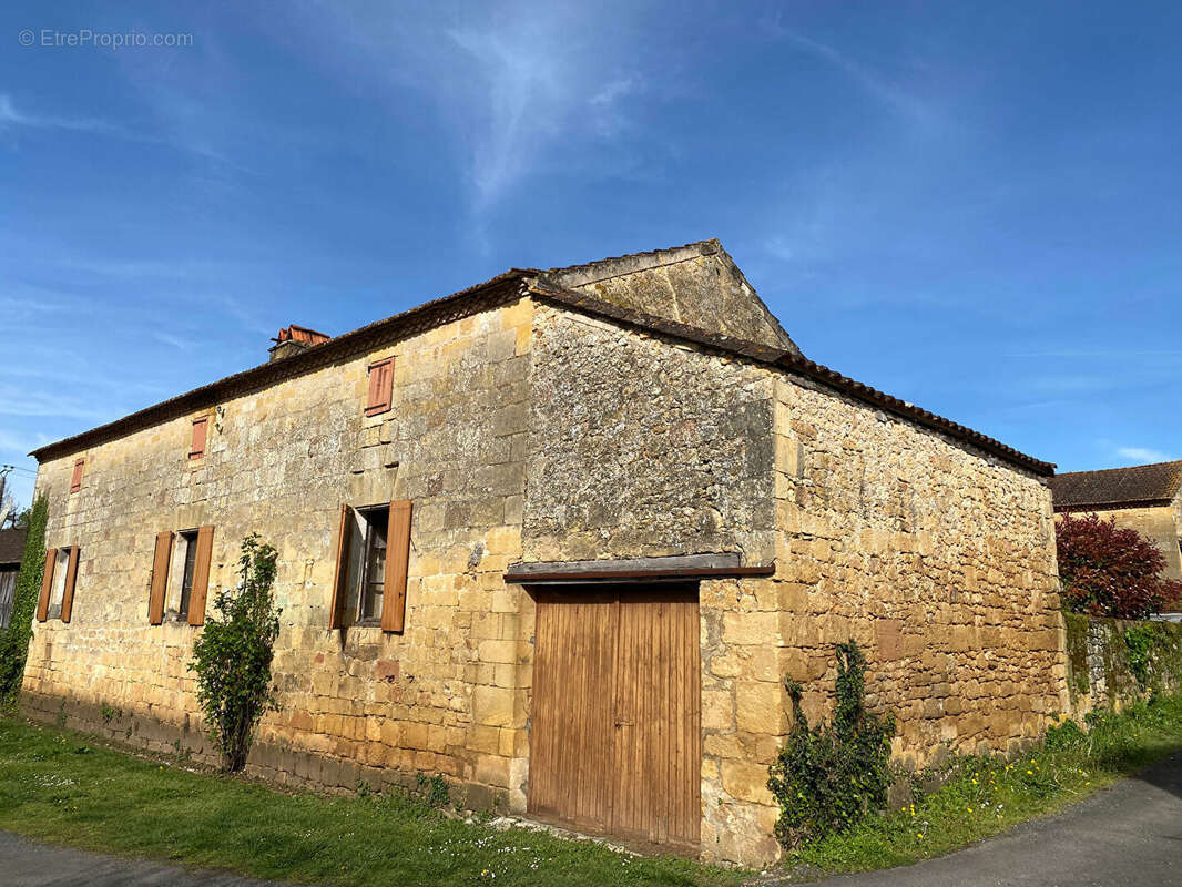 Maison à LES EYZIES-DE-TAYAC-SIREUIL