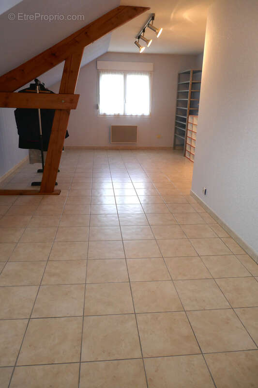 Maison à VOUJEAUCOURT