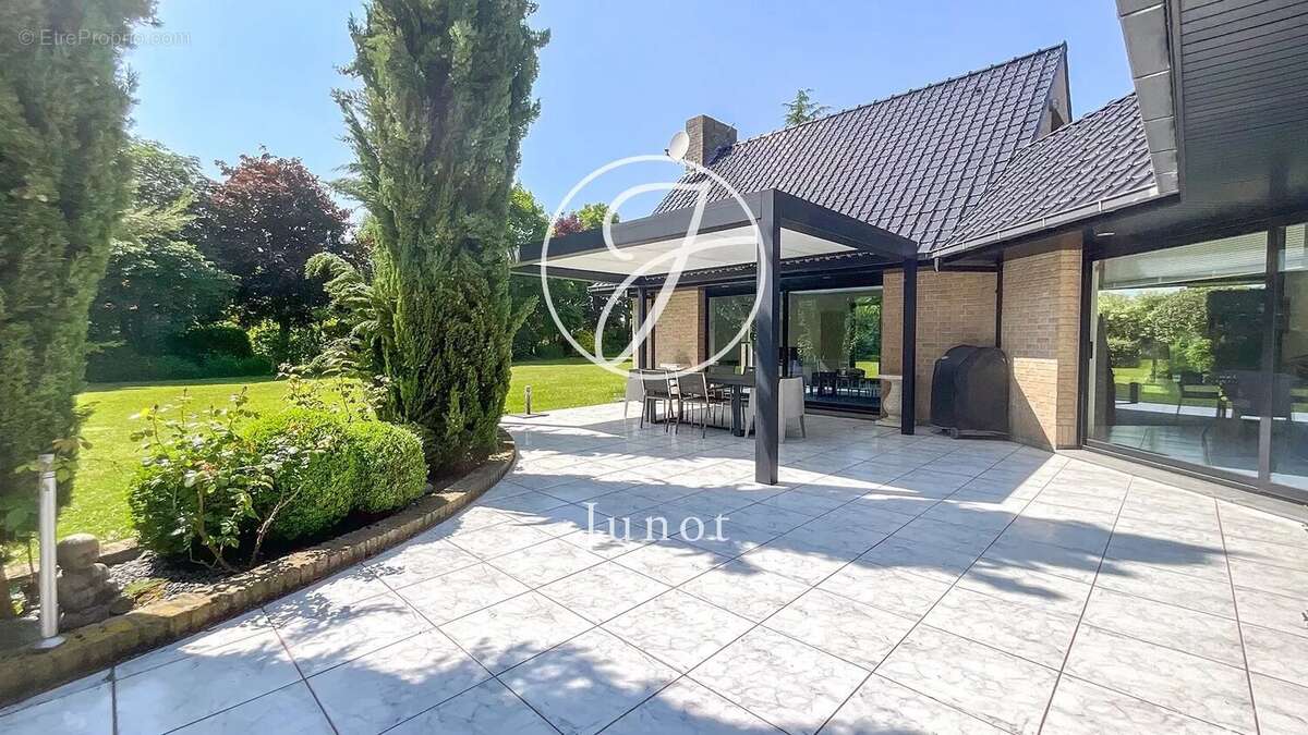 Maison à BRILLON
