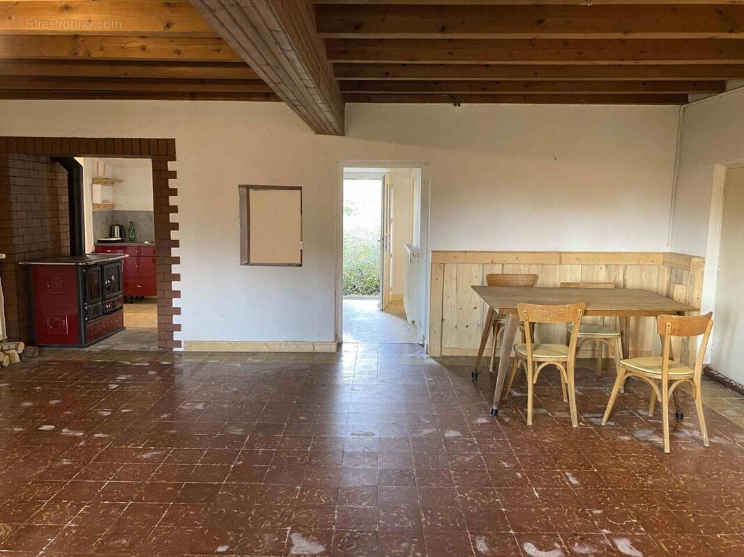 Maison à SAVIGNY-SUR-SEILLE