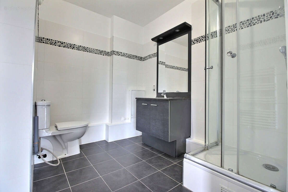 Appartement à ISSY-LES-MOULINEAUX