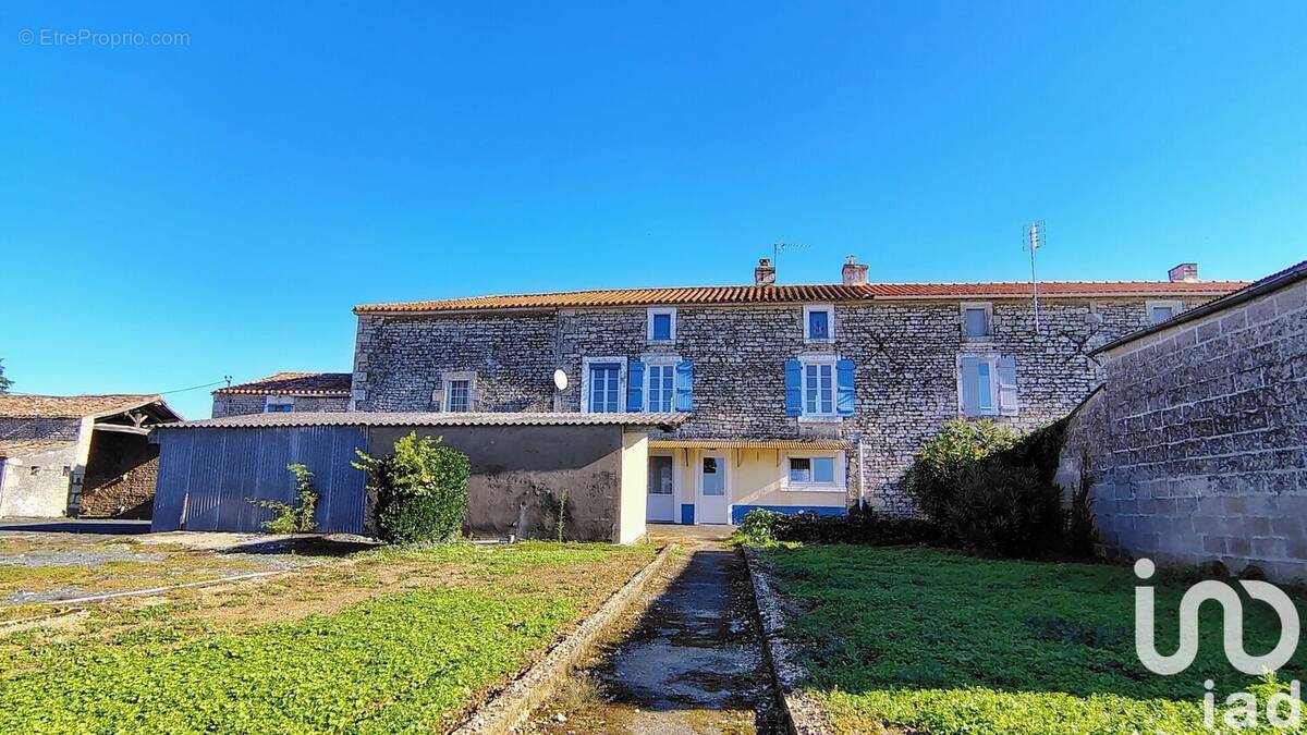 Photo 1 - Maison à DAMVIX