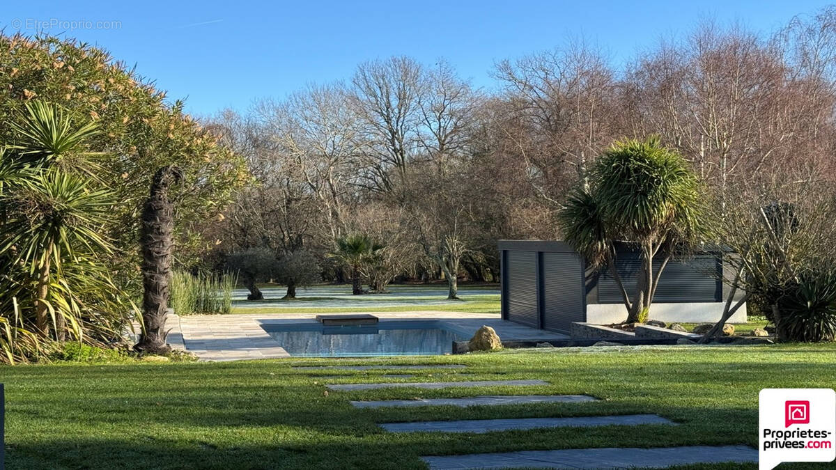 Maison à SALLEBOEUF