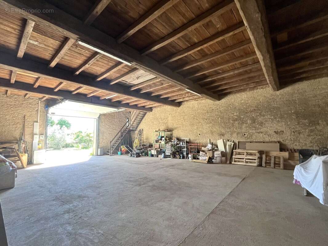 Maison à PEYRIAC-MINERVOIS