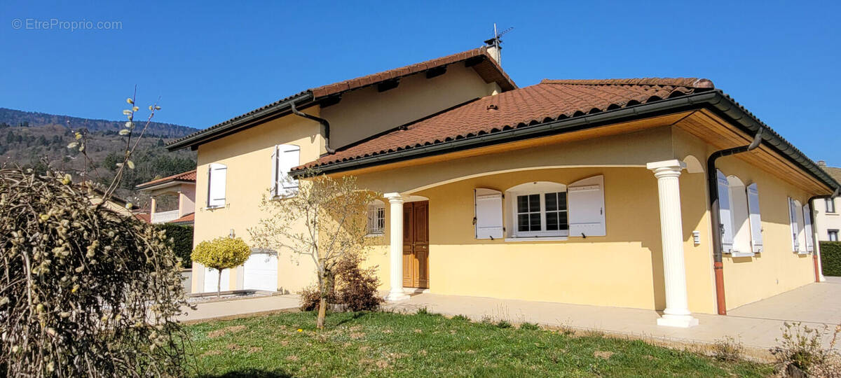Maison à BELLEGARDE-SUR-VALSERINE