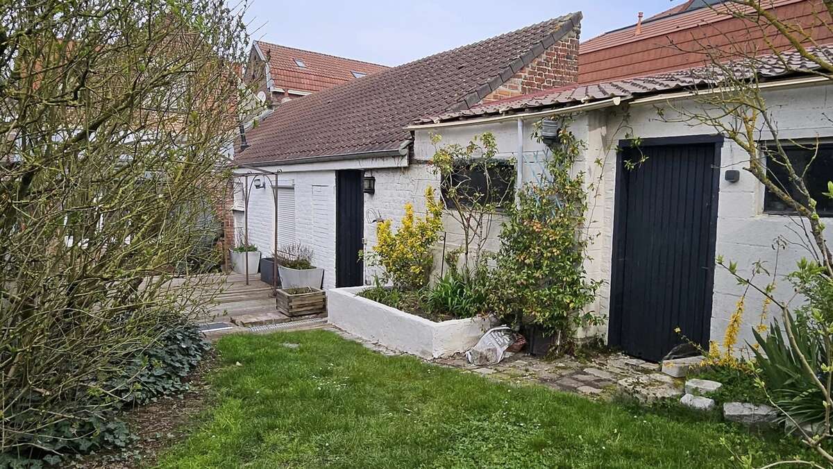 Maison à NEUVILLE-EN-FERRAIN