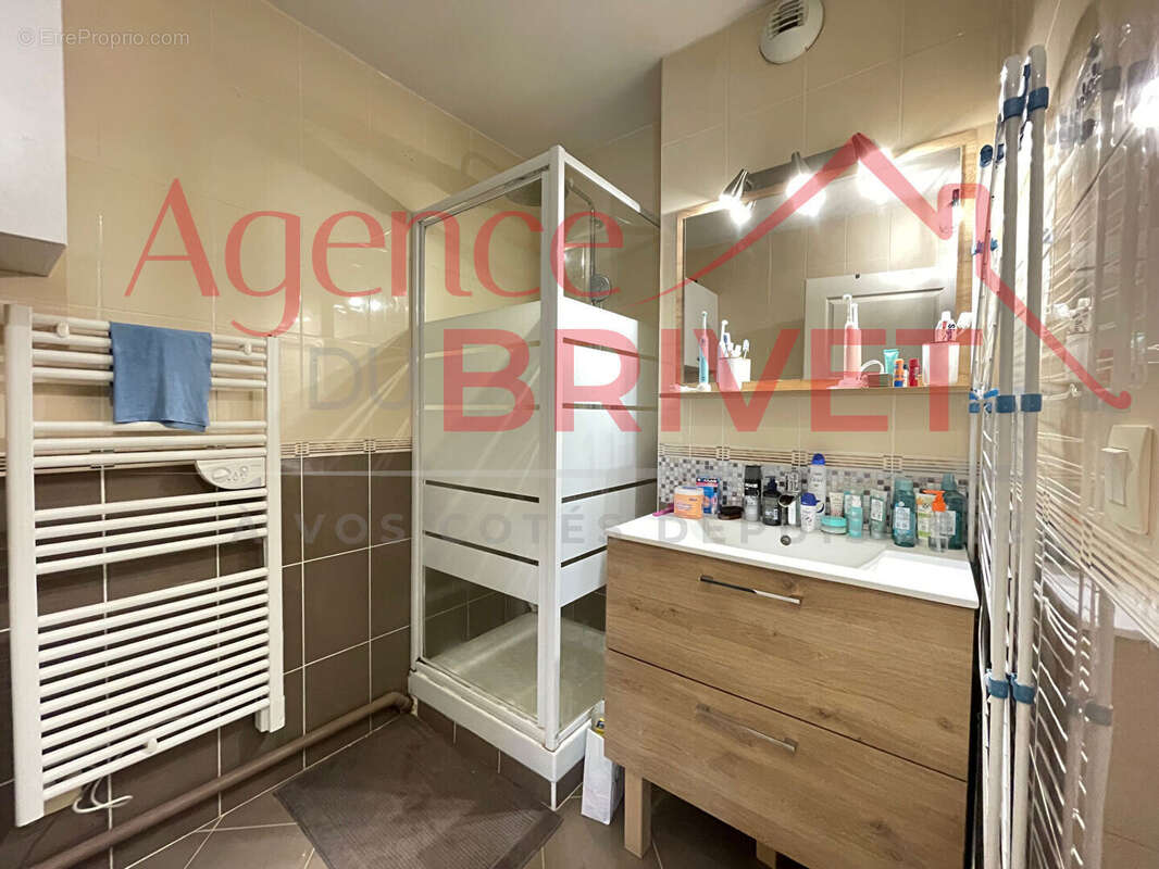 Appartement à LA CHAPELLE-DES-MARAIS