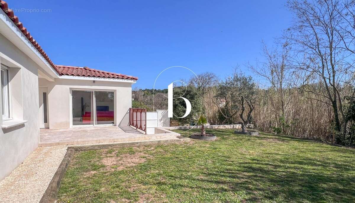 Maison à GOUDARGUES