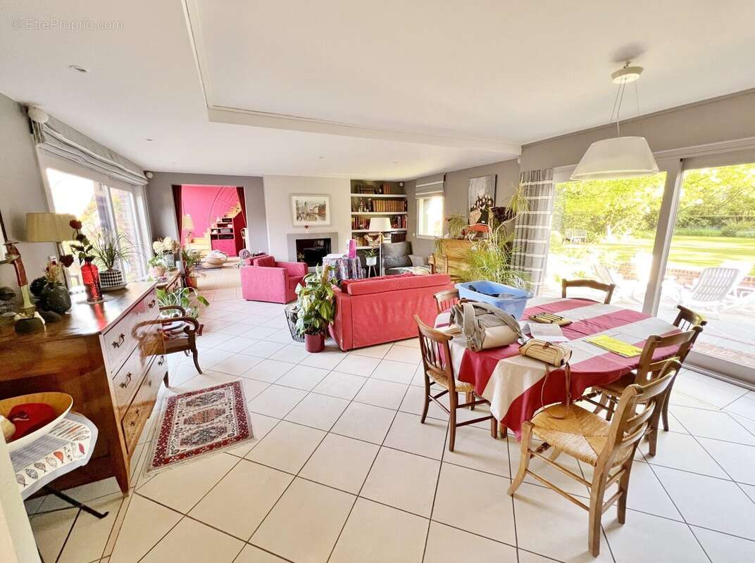 Maison à ENNETIERES-EN-WEPPES