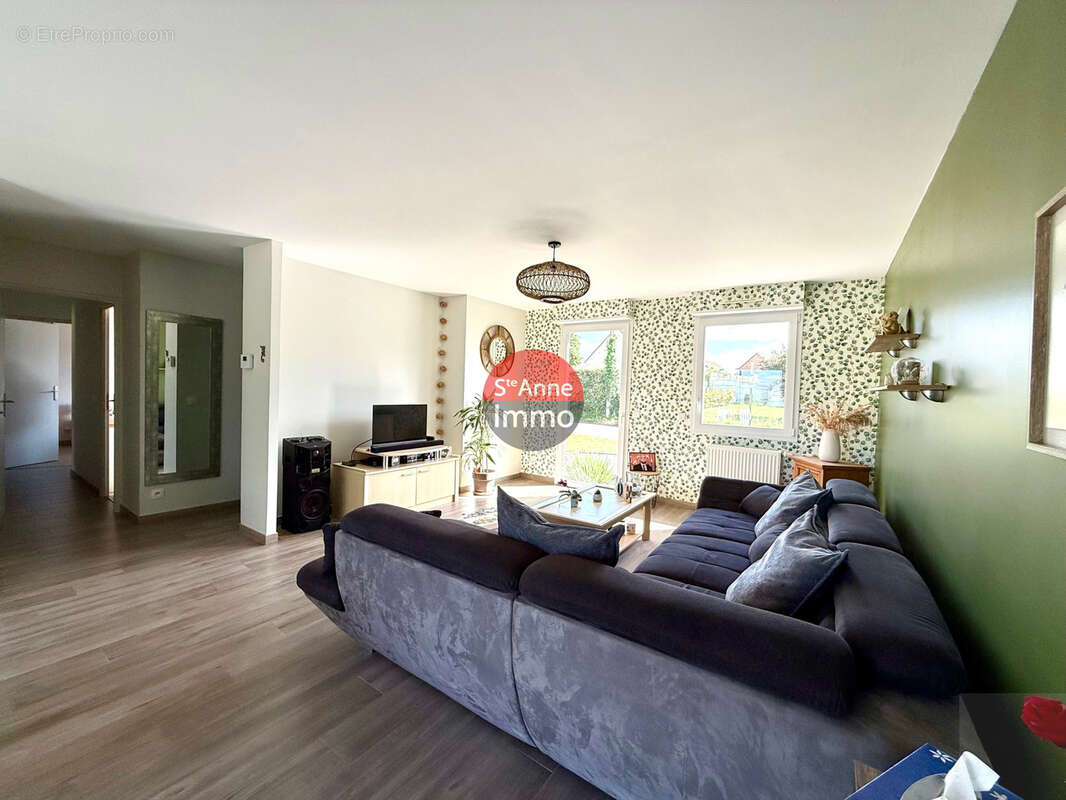 Vrely - pavillon individuelle - 106m2 - plain pied - 3 chambres - garage - jardin - cour - terrasse - photo 7