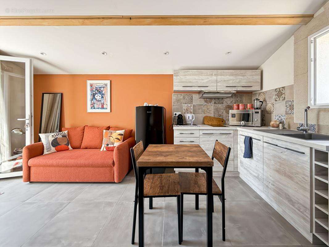 À Vendre maison avec piscine et studio de 25m2 à Mouriès - photo 8