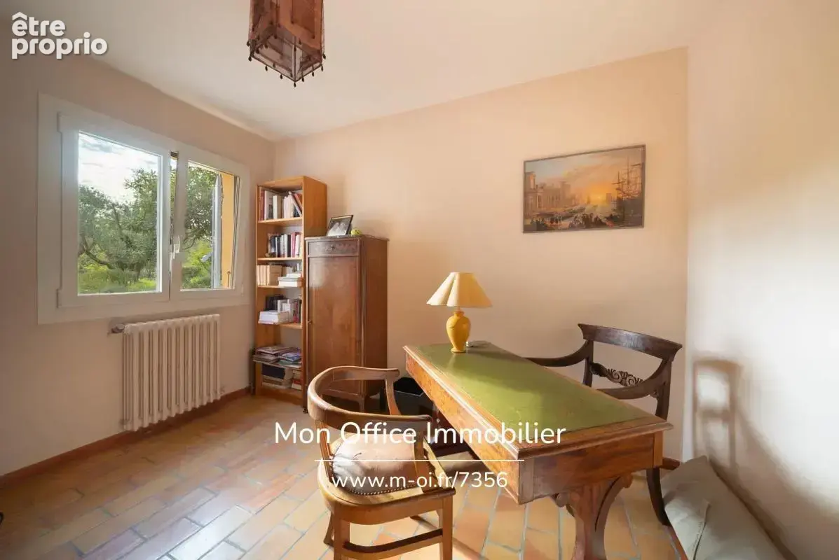 Référence : 7356-MAC - Maison 7 pièces avec piscine, dépendance et garage - photo 8