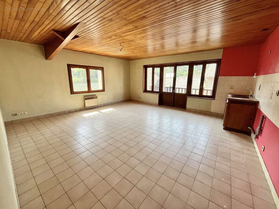 Maison 91 m² à Chanac  - photo 2
