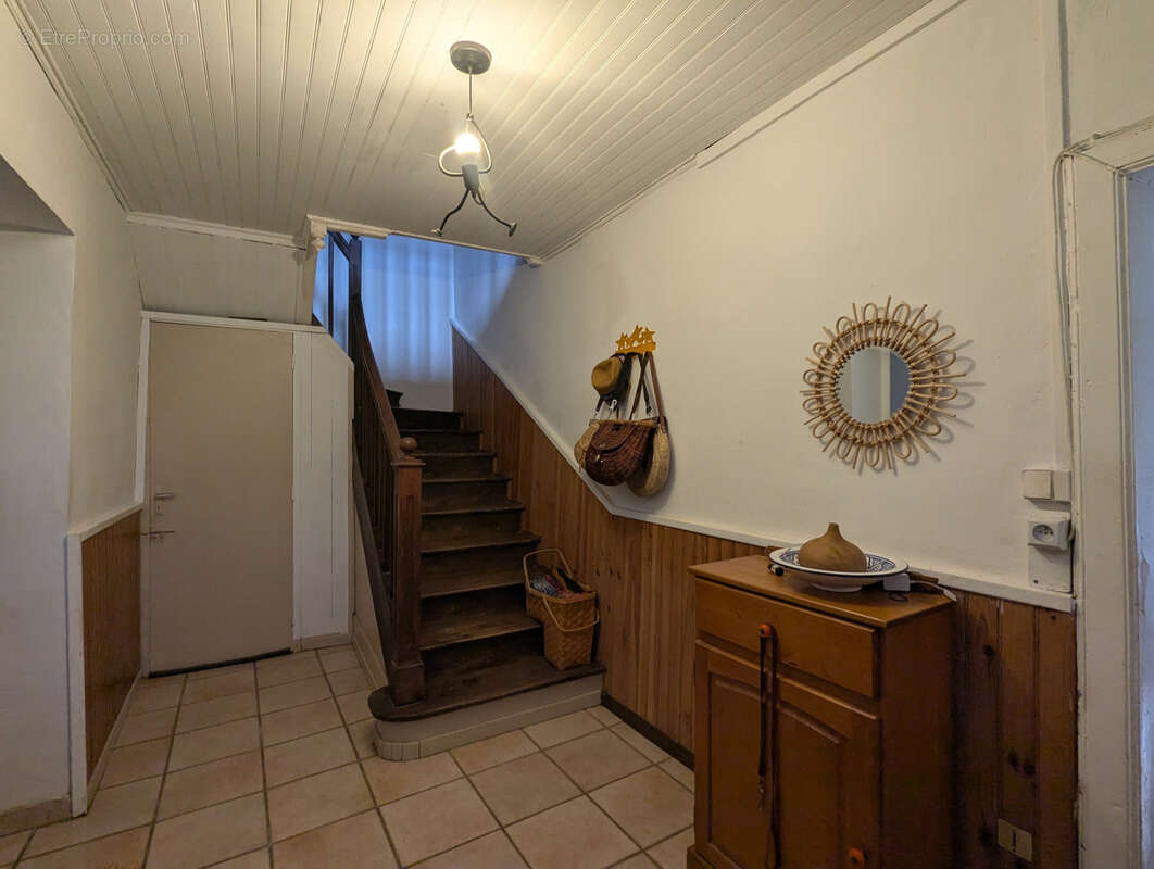 Maison à LISLE-SUR-TARN