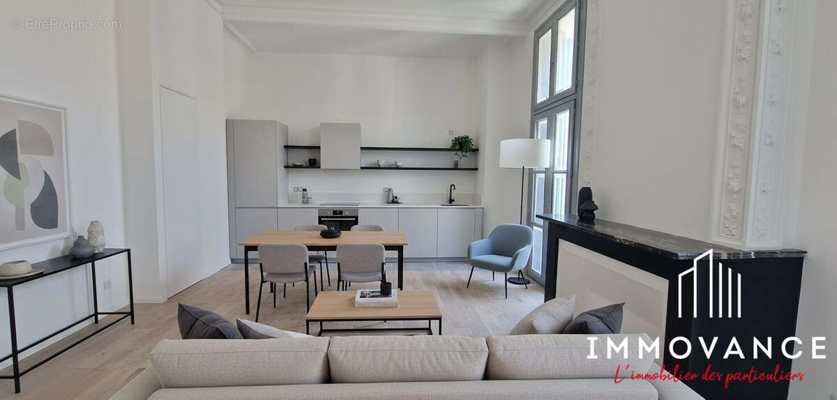 Appartement à VALERGUES