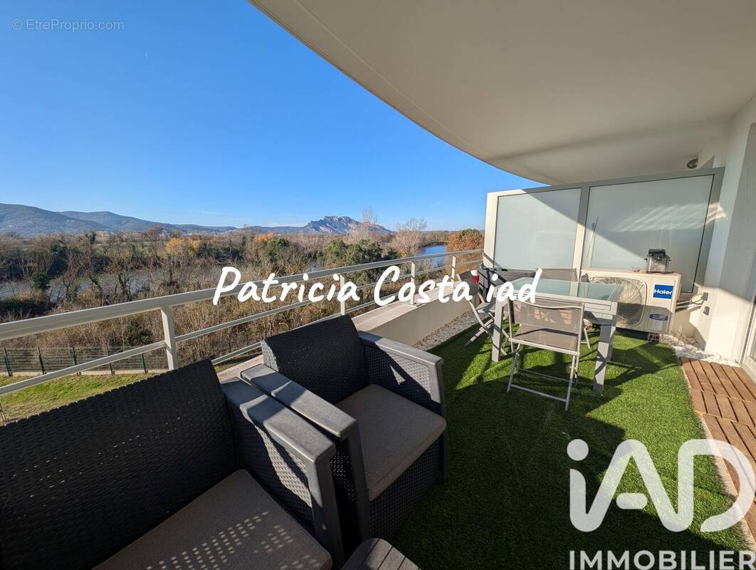 Photo 1 - Appartement à PUGET-SUR-ARGENS