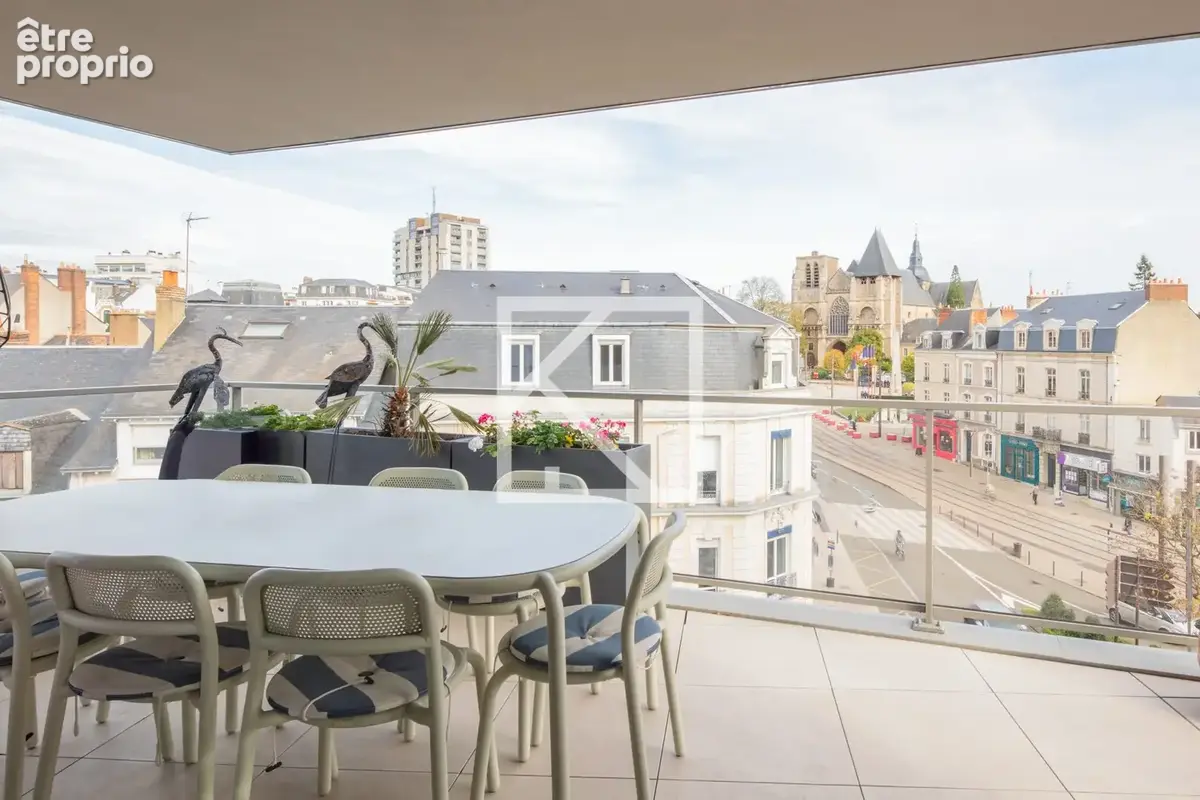 Appartement 132 m² à Le Mans  - photo 4