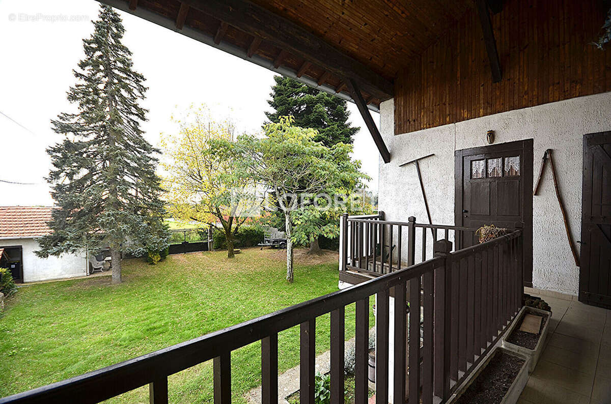 Maison à BOURG-SAINT-CHRISTOPHE