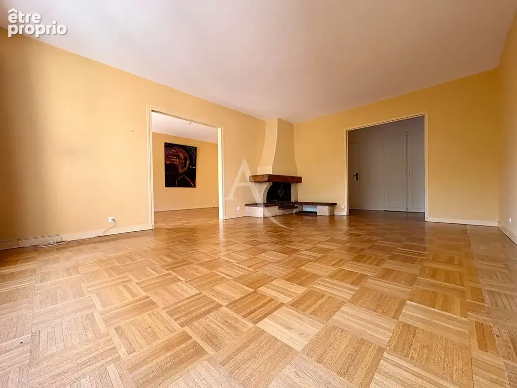 Appartement à BURES-SUR-YVETTE