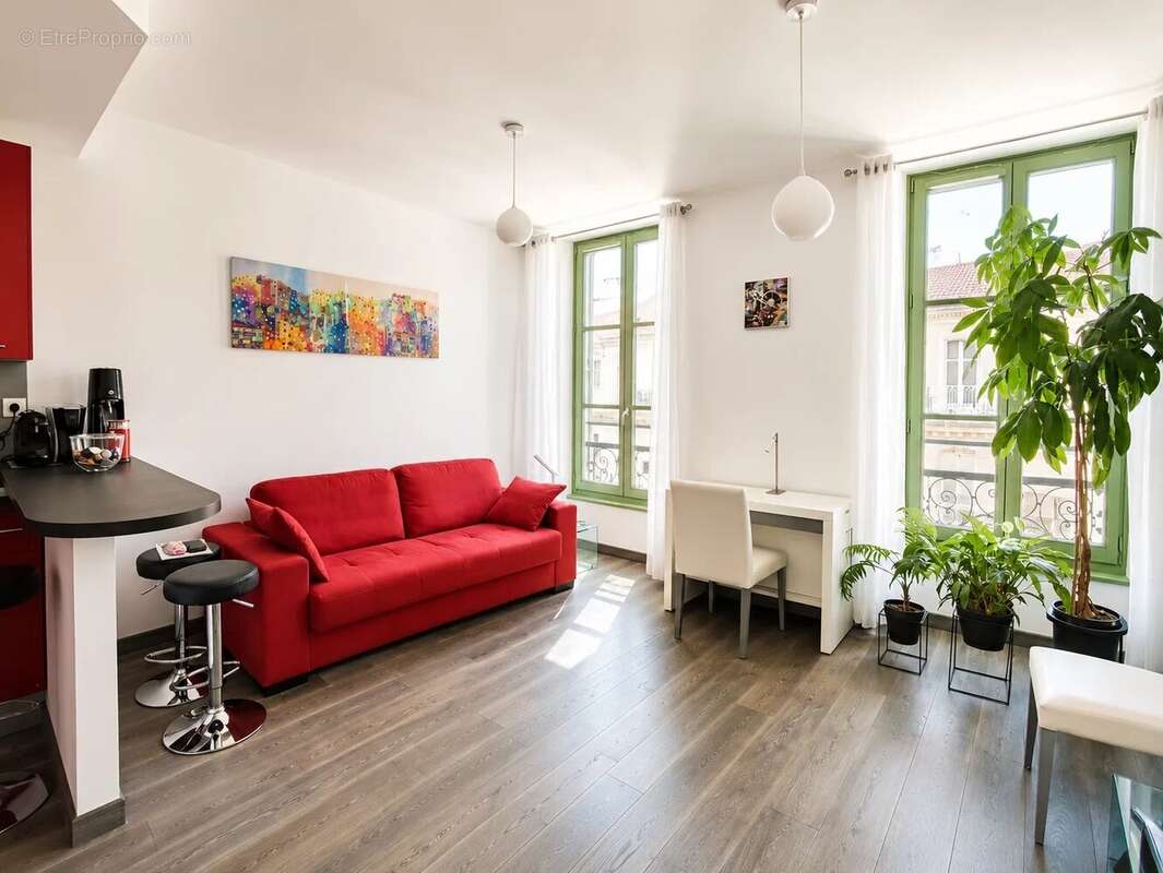 NICE CARRE D'OR - Appartement  3 pièces - Moderne - photo 2