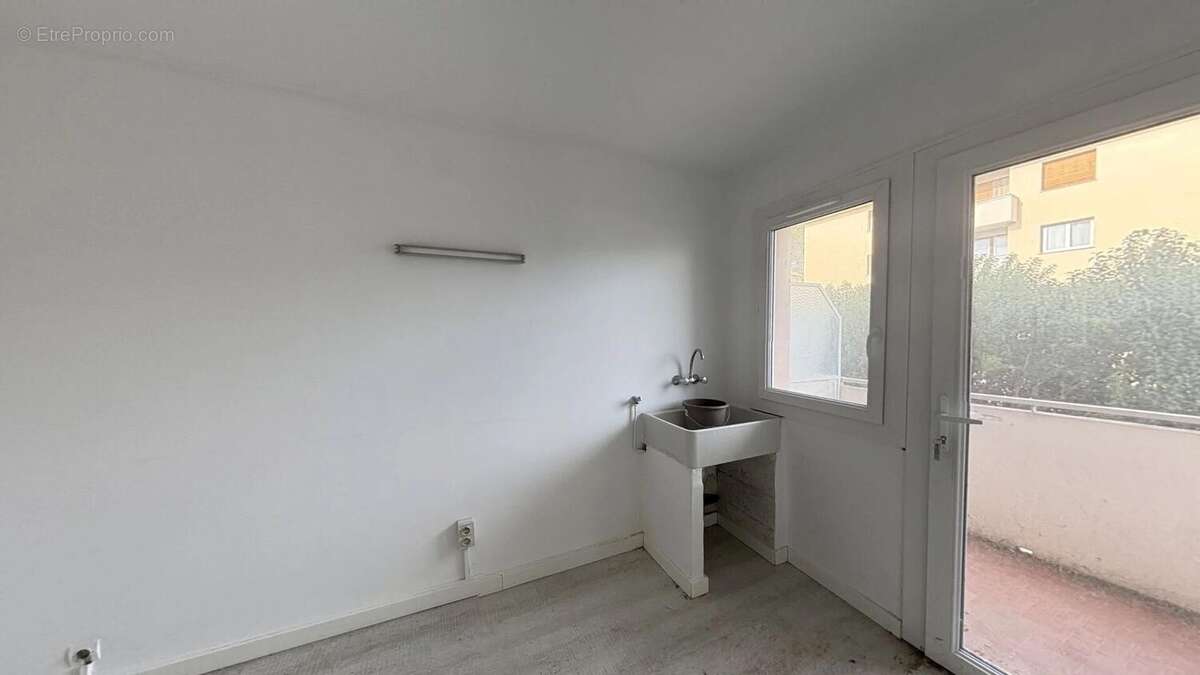 Photo 3 - Appartement à FREJUS