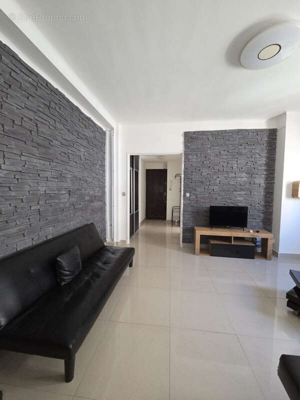 Appartement à MARSEILLE-2E