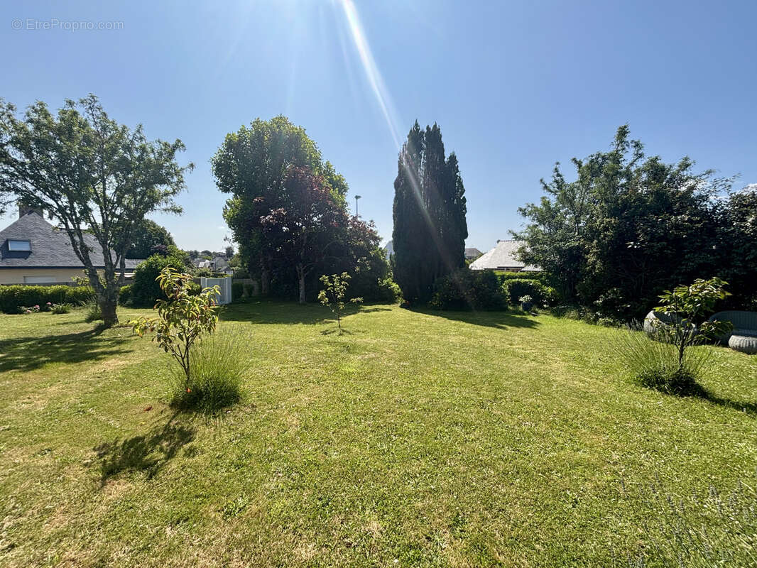 Maison à SAINT-EVARZEC