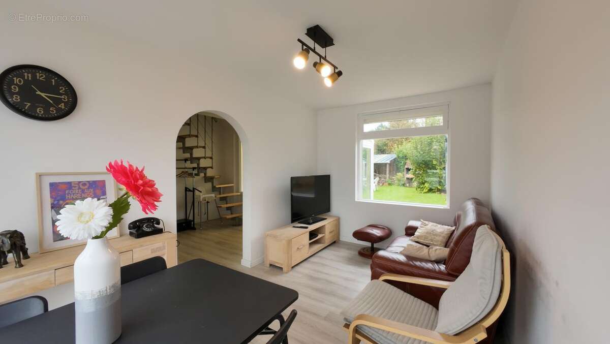 Maison à BERNEVAL-LE-GRAND