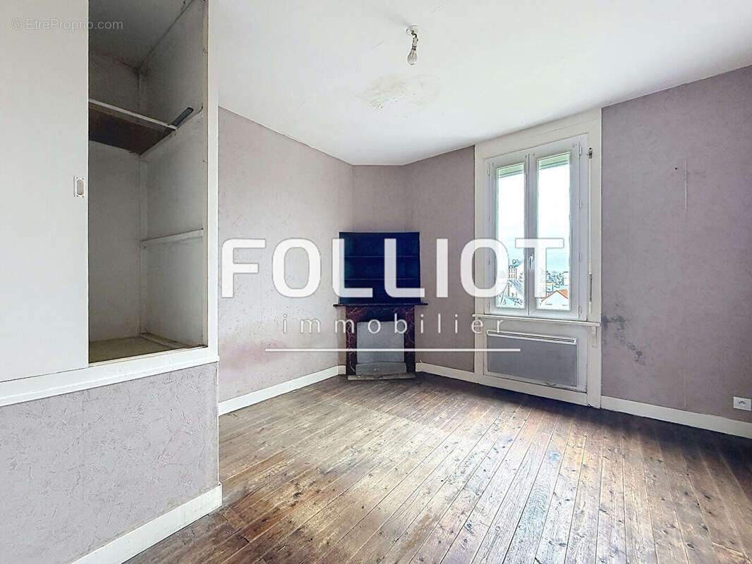 Maison à DONVILLE-LES-BAINS