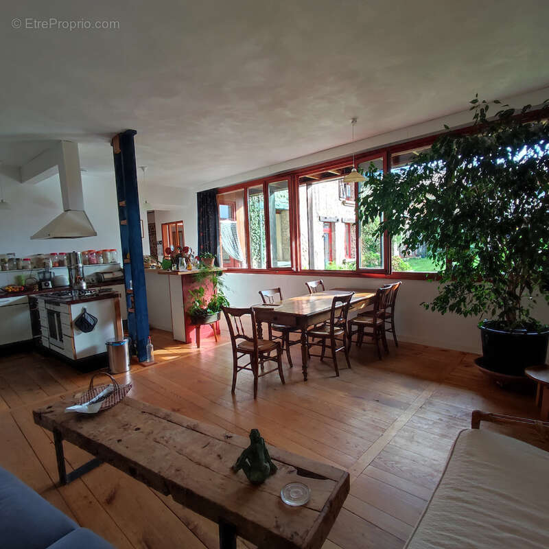 Maison à ROCHECHOUART