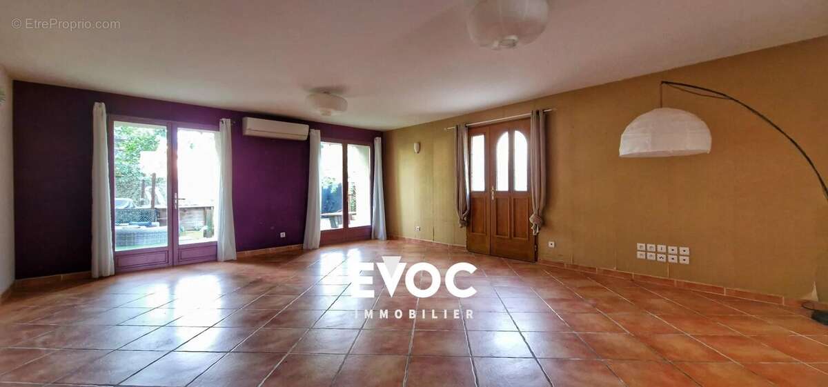 Maison à SAINT-VINCENT-DE-BARBEYRARGUES