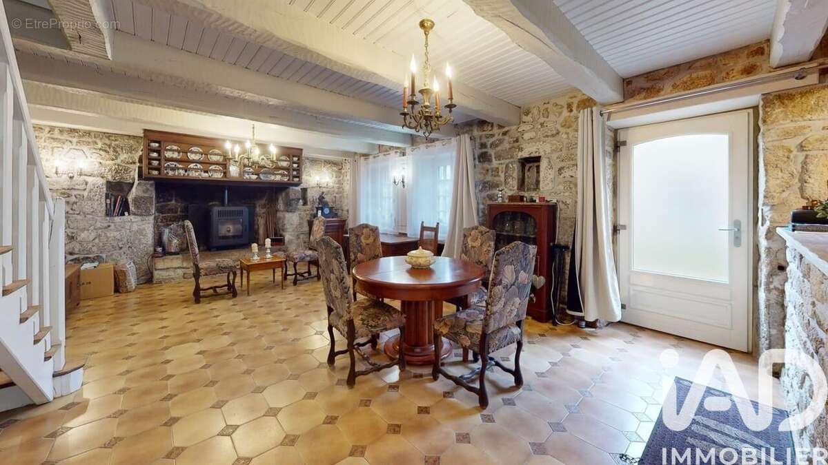 Photo 6 - Maison à LOCRONAN