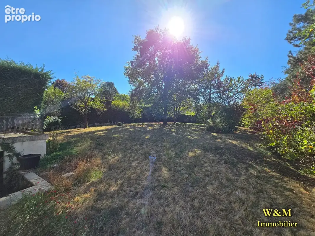 Maison Evry Courcouronnes 9 pièce(s) 163 m² sur 1 000 m² de terrain - photo 3