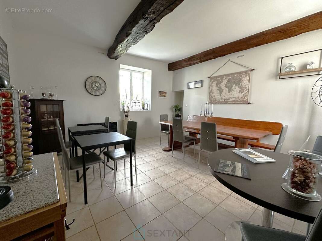 Maison à MOIGNY-SUR-ECOLE